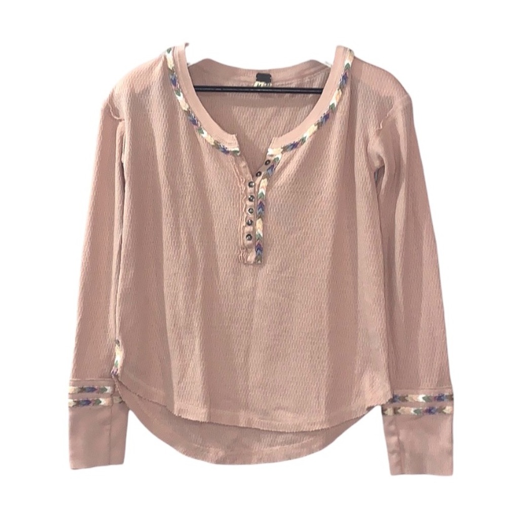 We The Free Henley Top Pink Medium Button Curve Bottom Long Sleeve Cotton Blend